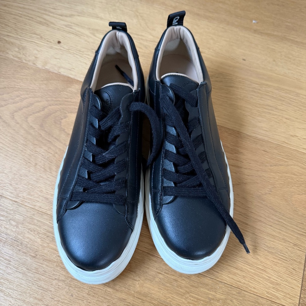 Chloe Lauren Low Top Sneaker - Navy Blue, size 39